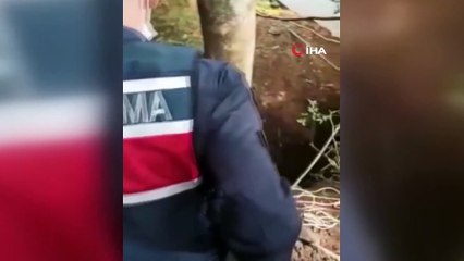 Kaçak define avcıları kazdıkları metrelerce derinlikteki kuyu içerisinde böyle yakalandı