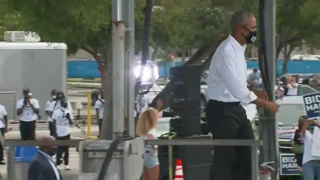 Obama critica a Trump por desconocer la realidad de lo que ocurre en el país