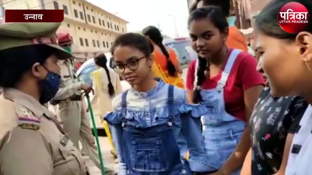 मिशन शक्ति के तहत उप निरीक्षक लक्ष्मी बाला ने छात्राओं से की बातचीत