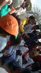 चूनाव प्रचार करने गए कांग्रेस के  बीजेपी  मांधाता के पूर्व विधायक को ग्रामीणों ने उल्टे पैर लौटाया