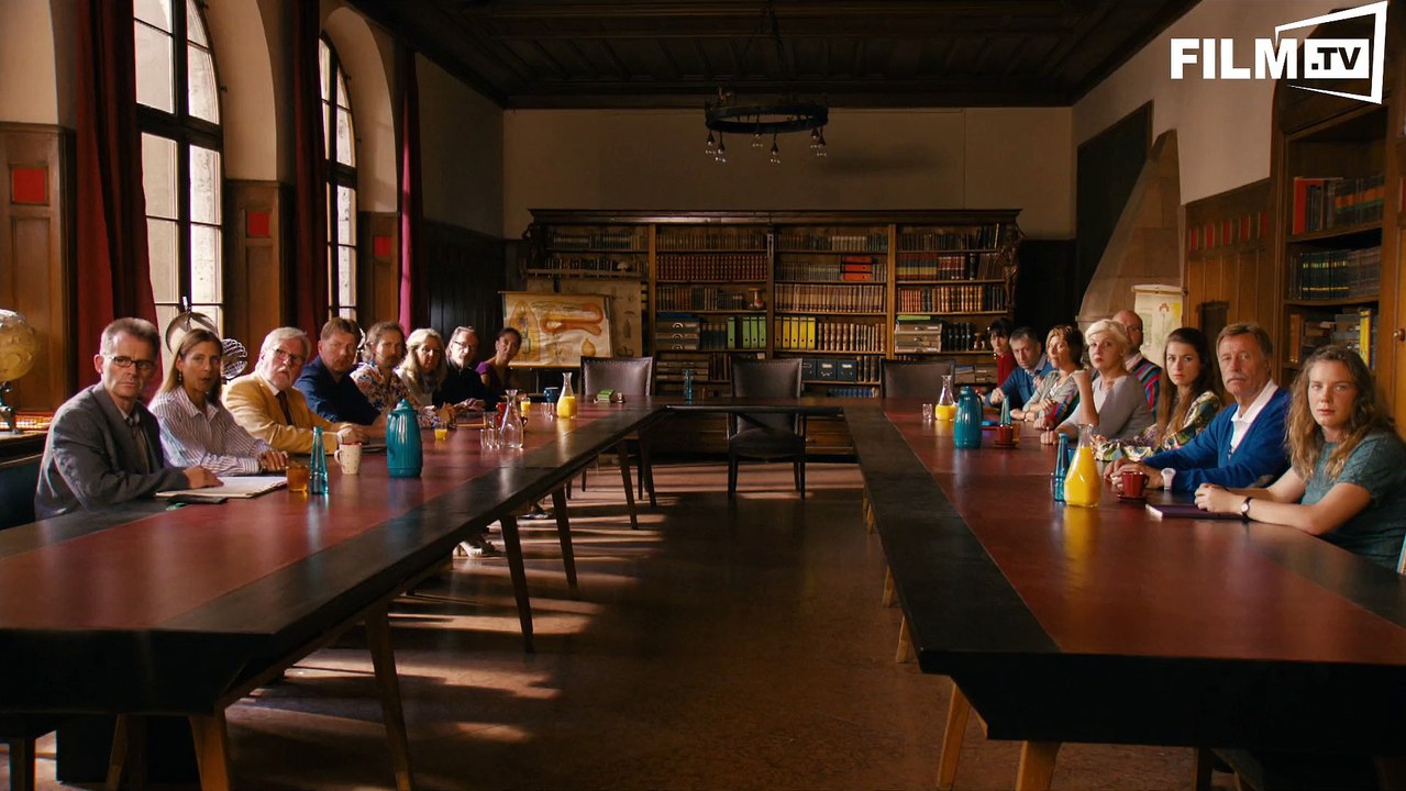 Hilfe Ich Hab Meine Lehrerin Geschrumpft - Trailer - Filmkritik (2015) - Exkl. Clip 1