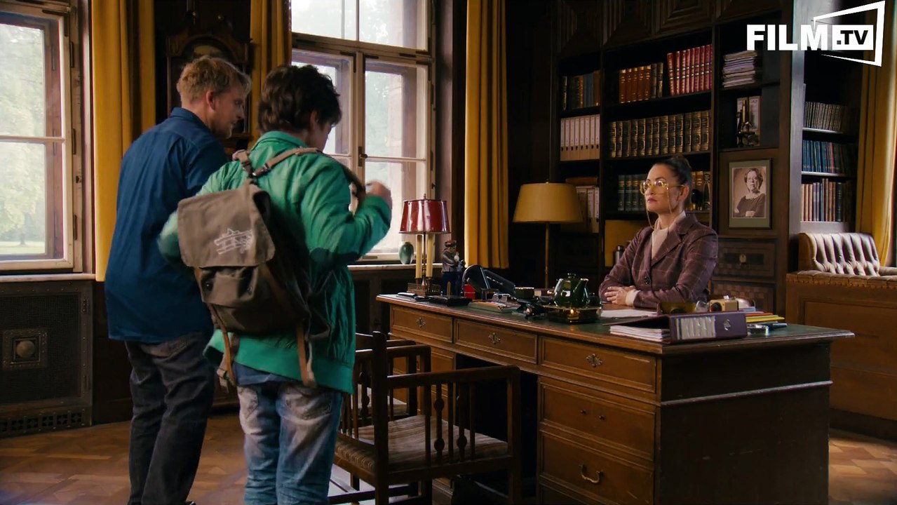 Hilfe Ich Hab Meine Lehrerin Geschrumpft - Trailer - Filmkritik (2015) - Clip 3