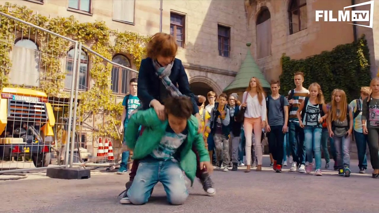 Hilfe Ich Hab Meine Lehrerin Geschrumpft - Trailer - Filmkritik (2015) - Trailer