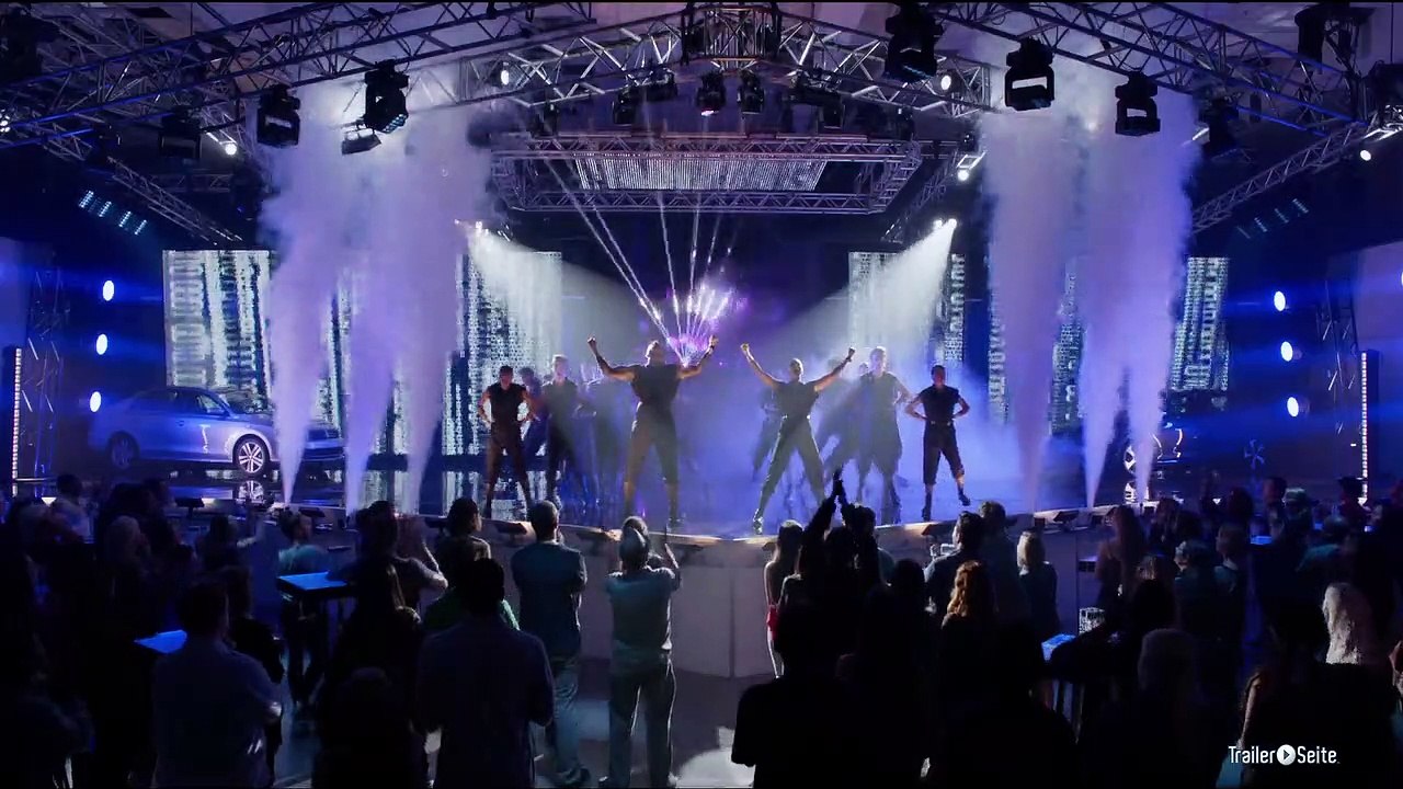 Pitch Perfect 2 - Trailer - Filmkritik Deutsch German (2015) - Trailer