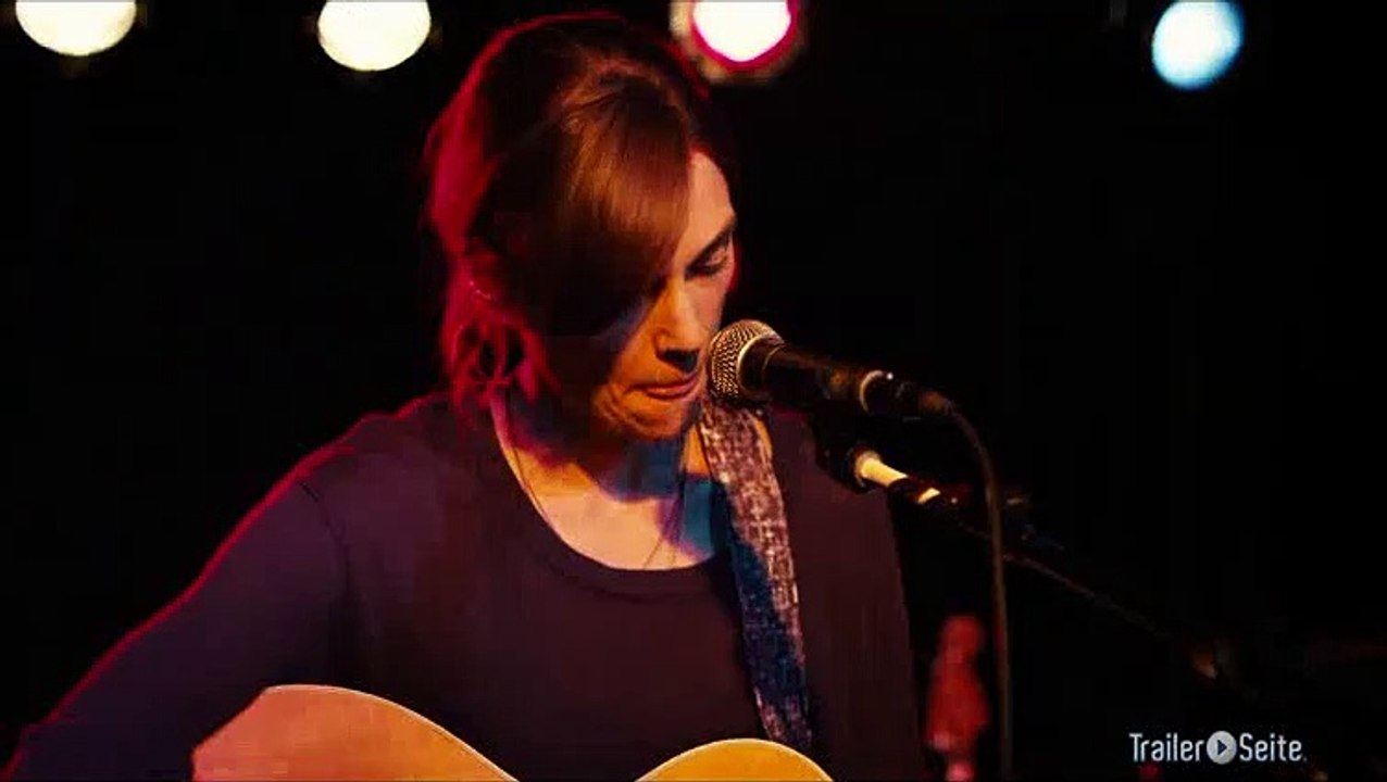 Ausschnitt aus Can A Song Save Your Life: Der Anfang