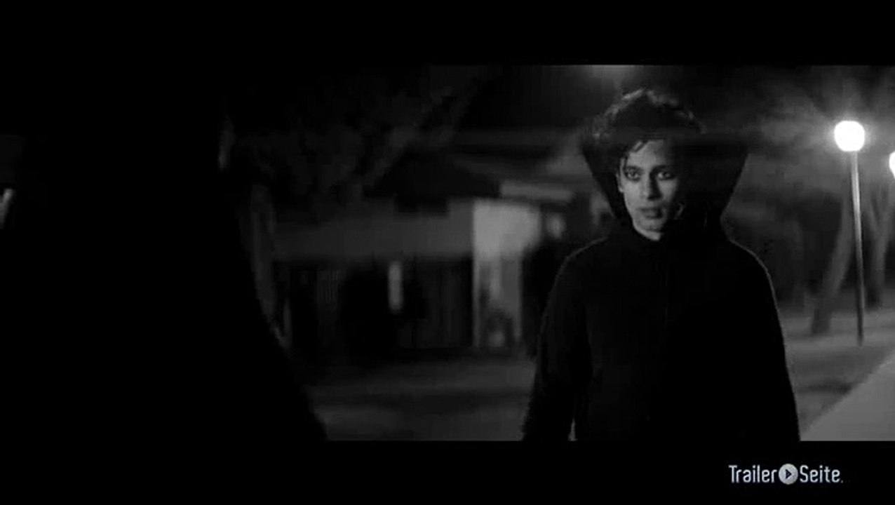 Ausschnitt aus A Girl Walks Home Alone At Night: Der falsche Dracula