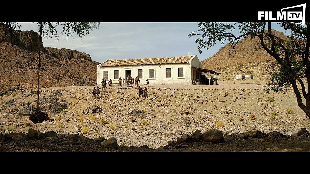 Den Menschen So Fern - Trailer - Filmkritik (2015) - Trailer 1