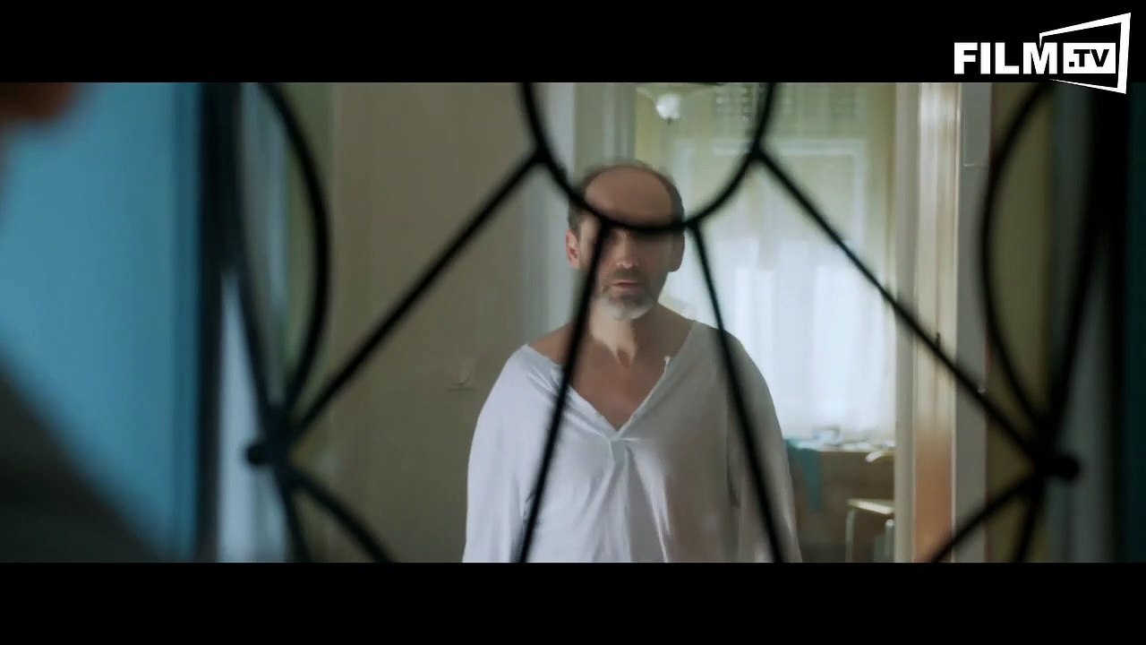 Underdog - Trailer - Filmkritik (2015) - Clip 2