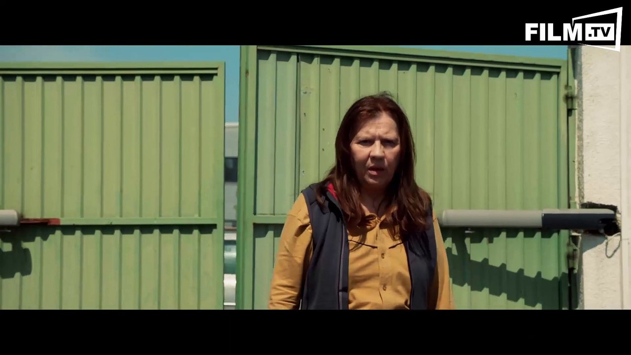 Underdog - Trailer - Filmkritik (2015) - Clip 5