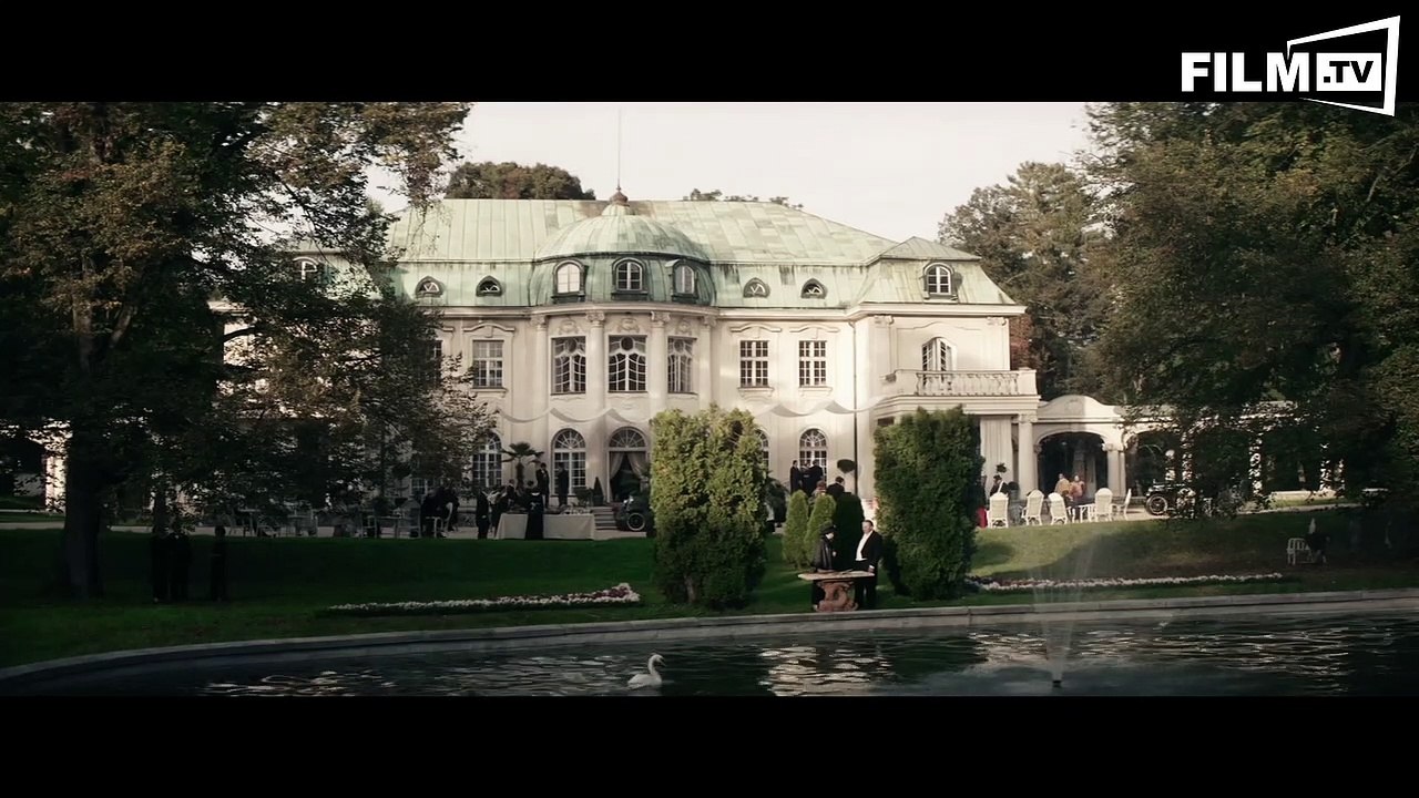 Madame Marguerite Oder Die Kunst Der Schiefen Töne Trailer (2015) 1