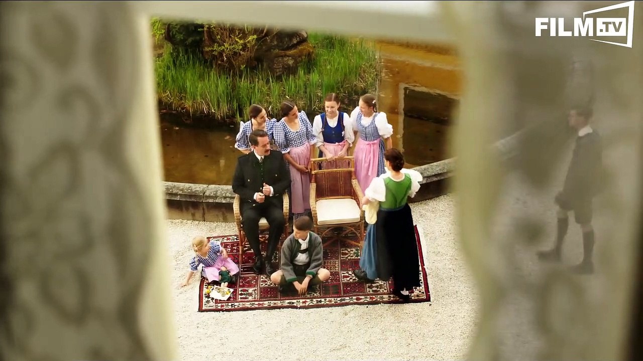 Die Trapp Familie - Ein Leben Für Die Musik - Trailer - Filmkritik (2015) - Clip 1