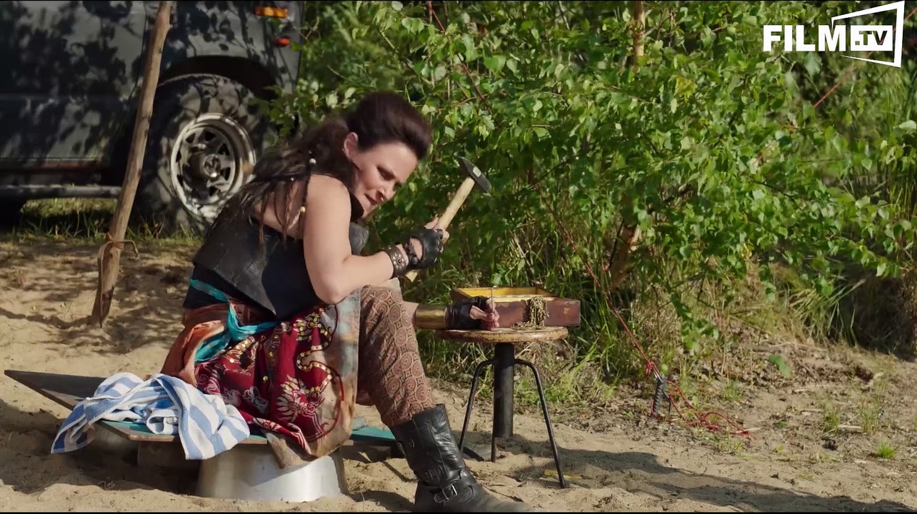 Vilja Und Die Räuber Trailer (2015)