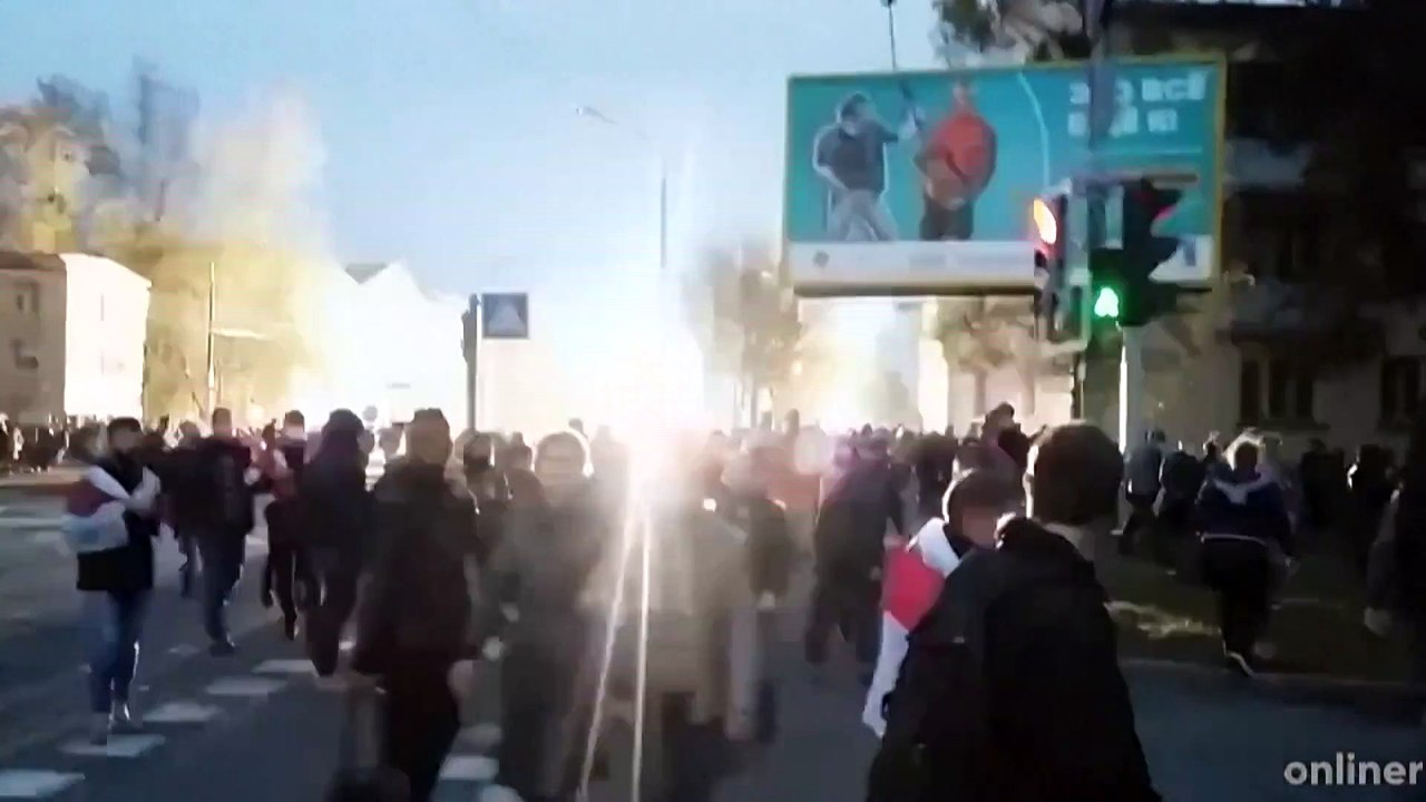 Bielorussia: via allo sciopero generale, la Polizia disperde studenti e lavoratori