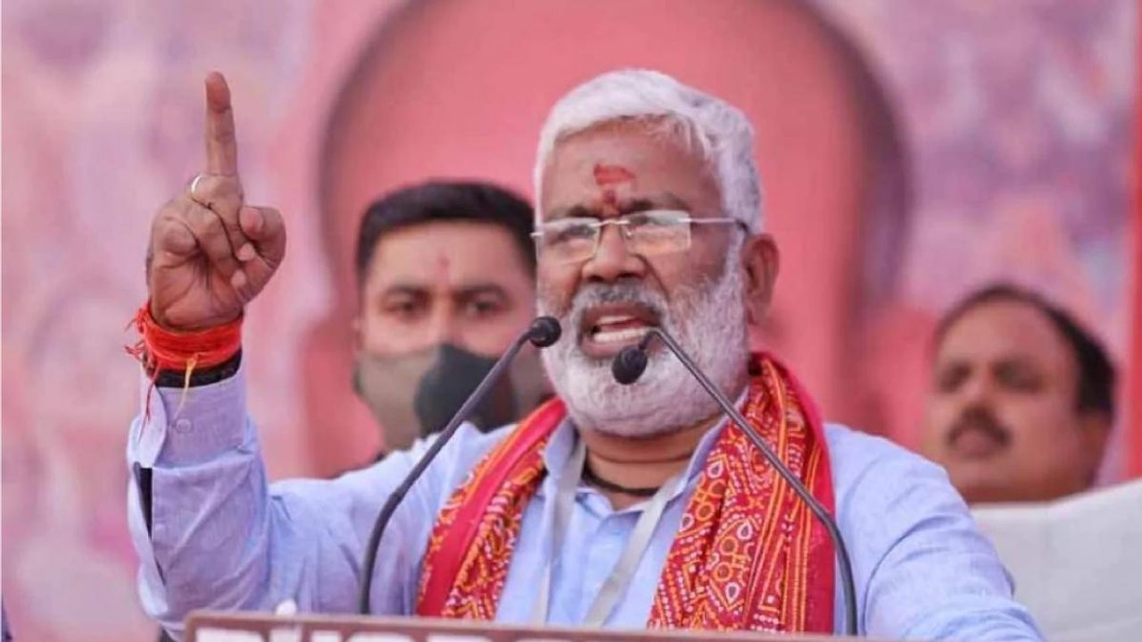 UP BJP Chief Swatantra Dev makes controversial...