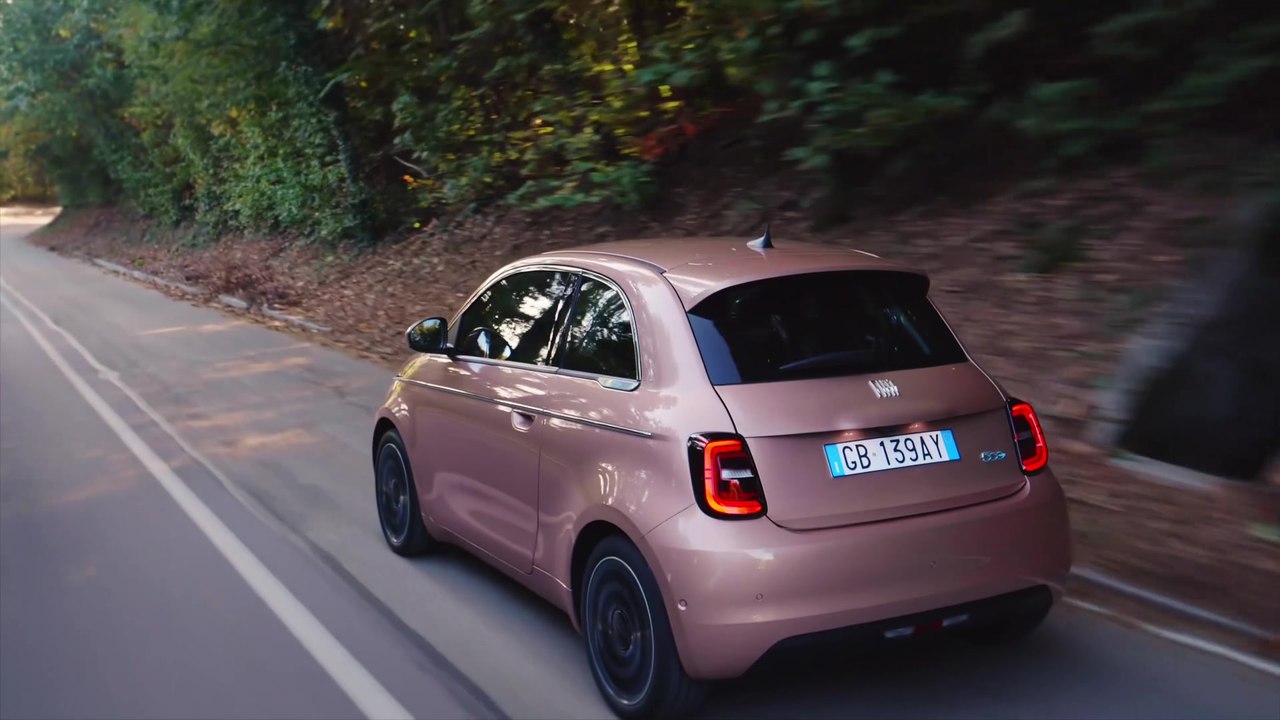 The new Fiat 500e Preview