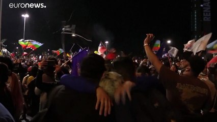 التشيليون يصوتون لصالح تغيير الدستور الموروث من عهد بينوشيه