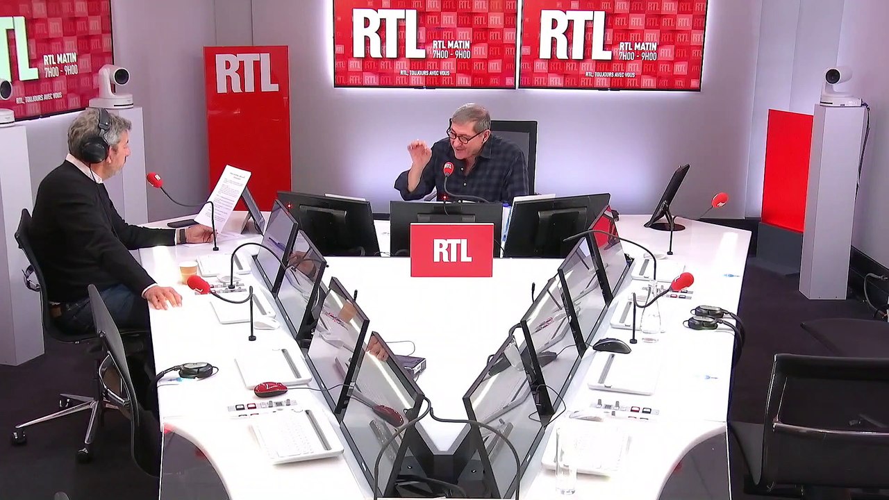 Michel Cymes détaille la signification du "cas contact"