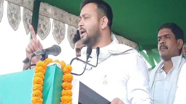 Tejashwi targets Nitish Kumar, talks about unemployment