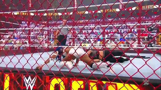 Sasha Banks vs Bayley