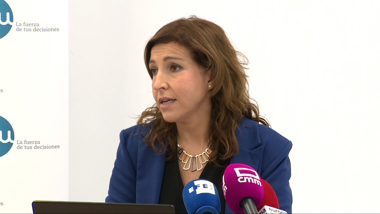 OCU apunta que una familia puede ahorrar una media de 971 euros al año en la compra