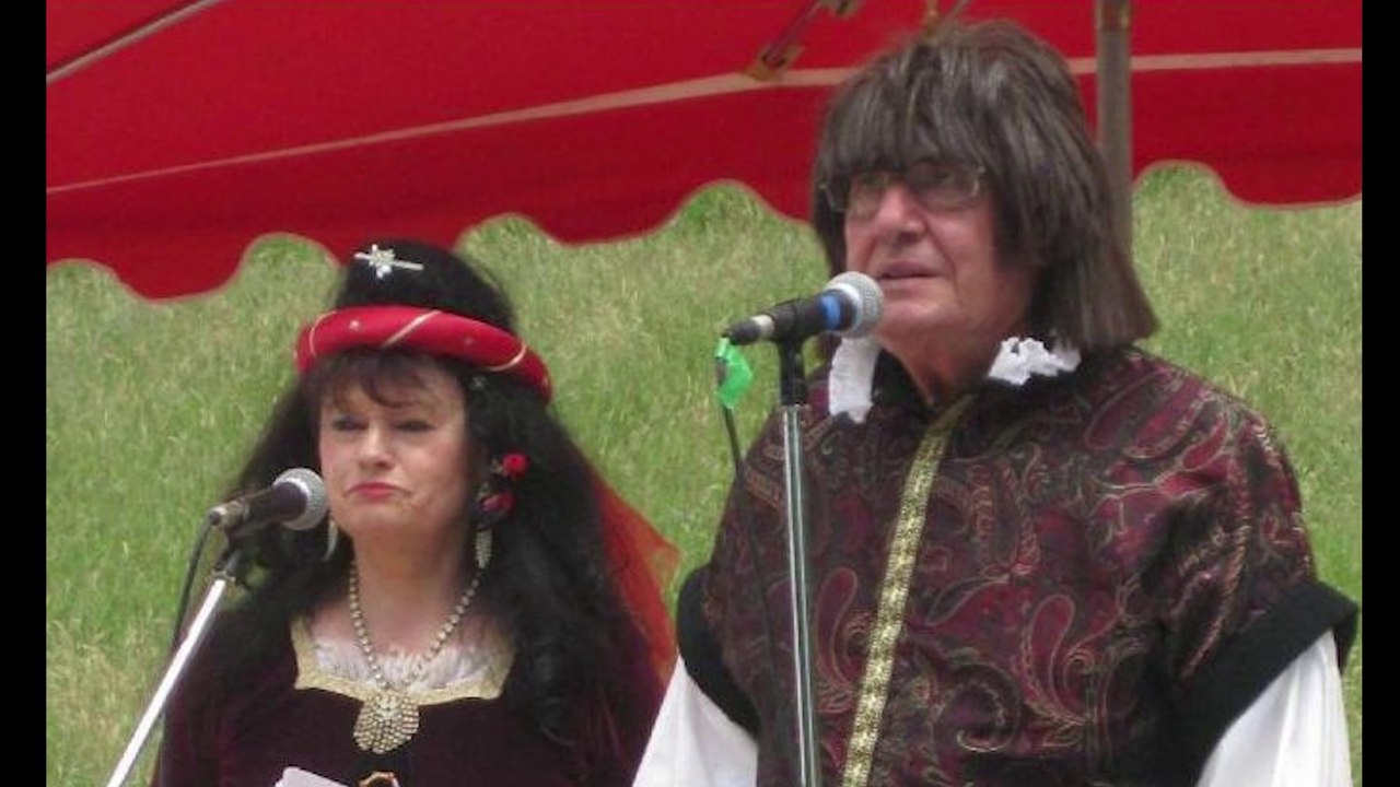 Marcel FAKHOURY ET LiSette BLANC déclament  à Morêtel de Mailles: Le chevalier BAYARD adouba le Roi de France François 1