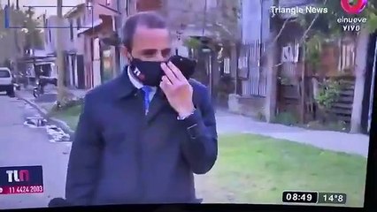 شاهد: لحظة سرقة هاتف مراسل تلفزيوني في بث مباشر