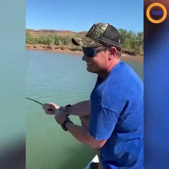 Il croyait pêcher un gros poisson, il va vite déchanter !