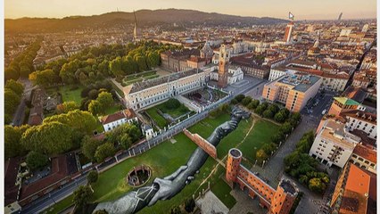 Turquie : l'artiste Saype continue sa chaîne humaine à Istanbul