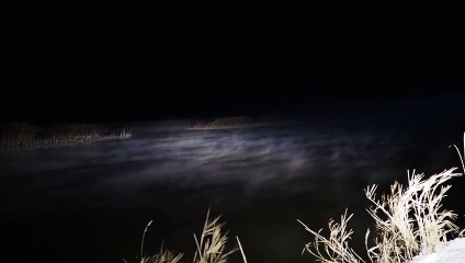 Télécharger la video: Une vague de froid tombe sur le lac Central dans le Minnesota... Impressionnant