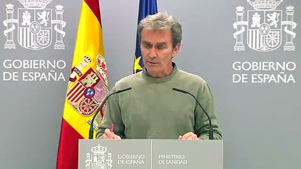 Simón indica que no habrá vacunación masiva "hasta primavera".