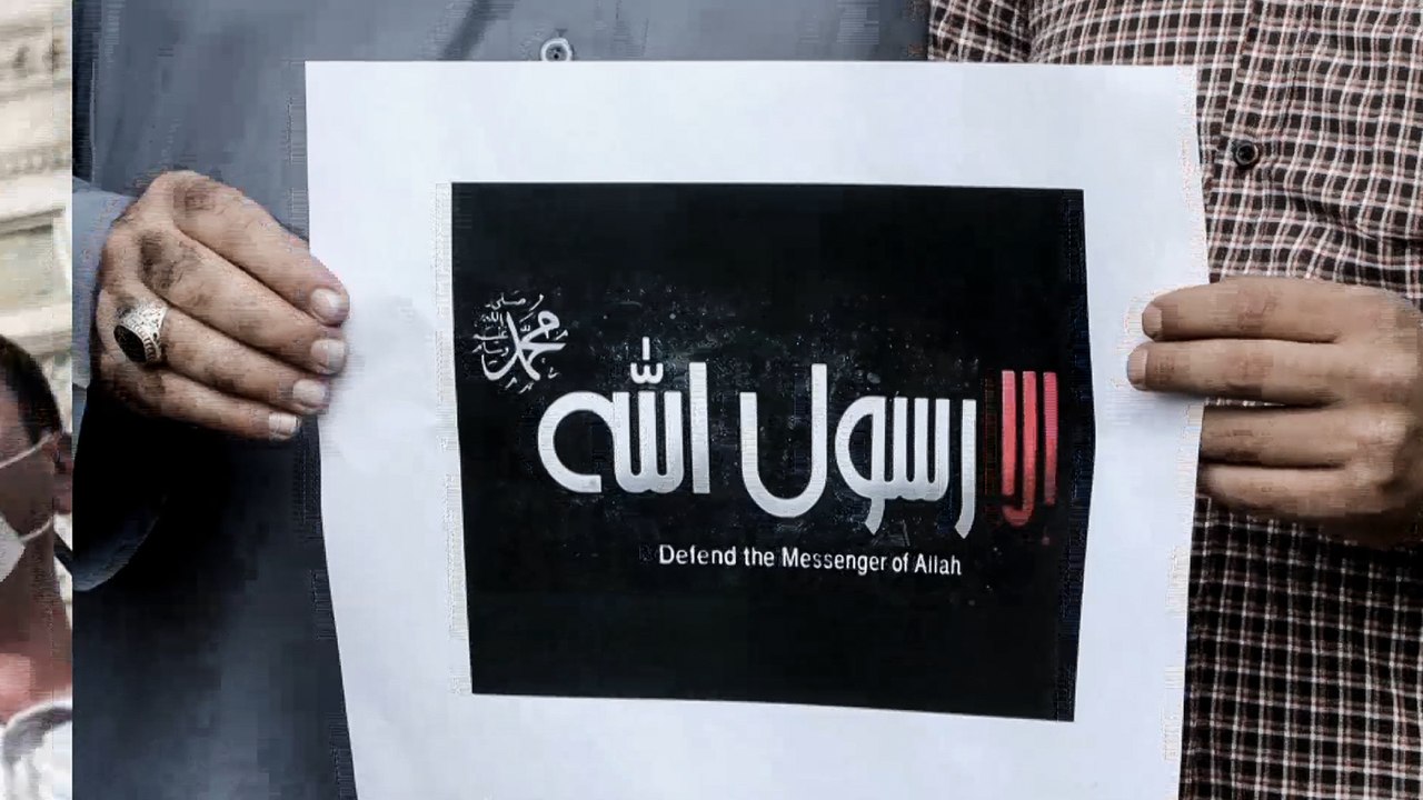 الرسوم المسيئة للرسول.. اتساع نطاق الاحتجاج ومقاطعة البضائع الفرنسية