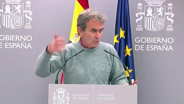 Simón, en la semana que calló por el sarao de Pedrojota al que fue su jefe, pide ahora cerrar cines y teatros