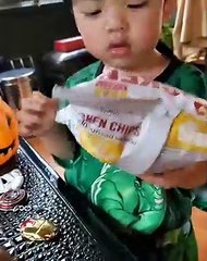 ดีเจเพชรจ้า ขนหัวลุก หลังถามลูกชาย น้องไทก้า ว่ากุมารคือใคร เชื่อลูกชายเป็นกุมารมาเกิด