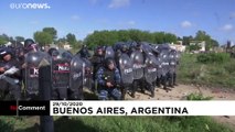 شاهد: مواجهات عنيفة بين الشرطة وسكان الأحياء العشوائية في الأرجنتين