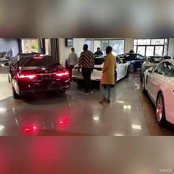 Mo Gates offre 450 millions à sa maman _ Deux Ranger Rover et un Maybach-Mercedes S560