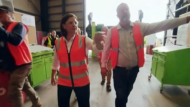 Qld. Opposition Leader spruiking manufacturing innovation in the state's north