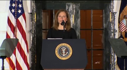 Donald Trump jubile avec la confirmation de la juge conservatrice Amy Coney Barrett