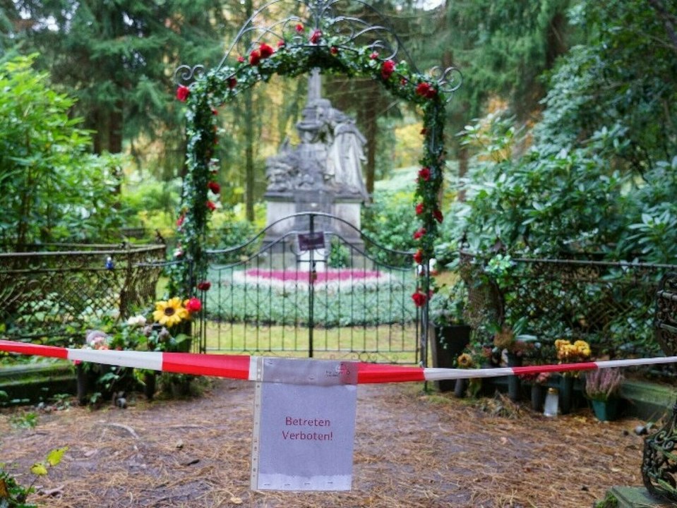 Jan Fedder: Unbekannte beschädigen sein Grab