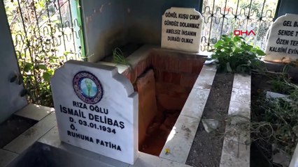 Ölmeden kendine türbe gibi mezar yaptırdı