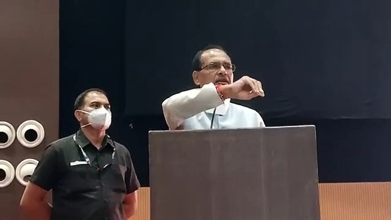 राजपूत समाज के शस्त्र पूजन में शामिल हुए सीएम, आरक्षण खत्म करने की मांग पर कार्यक्रम से हुए रवाना