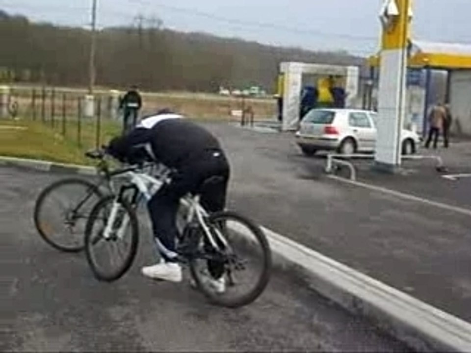 Moi en weeling devant Renault