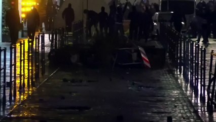 Enfrentamientos en Italia por las restricciones contra la COVID-19