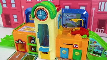 Thomas and Friends Train Playset and Puzzle for Kids