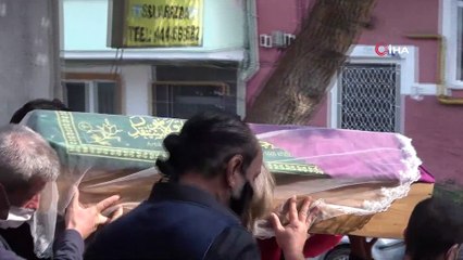 Yemek borusuna takılan ekmek sonucu ölen Zeynep son yolculuğuna uğurlandı