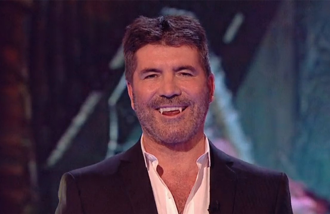 Simon Cowell si rifà tutti i denti: conto da 110mila dollari