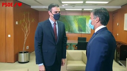 Pedro Sánchez recibe a Leopoldo López en Ferraz
