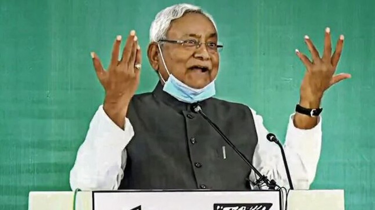 Bihar Battle gets personal: Is Nitish Kumar losing the plot? 