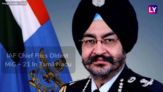 IAF Chief BS Dhanoa Flies Oldest Mig -21 Model, Visits Sulur Air Base in Tamil Nadu