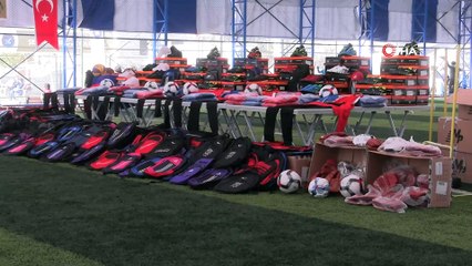 Başkan Vekili Aslan’dan öğrencilere spor malzemesi desteği