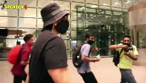Ranveer Singh Snapped at the Airport | SpotboyE